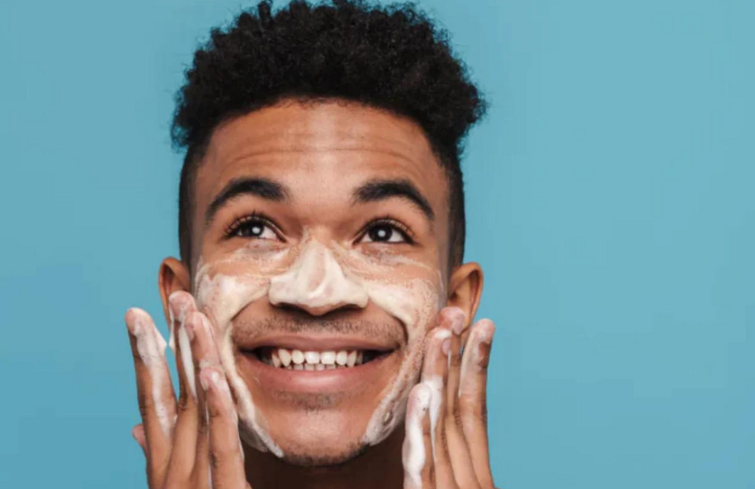 CLEANSING VS. EXFOLIATING: WHAT’S THE DIFFERENCE?